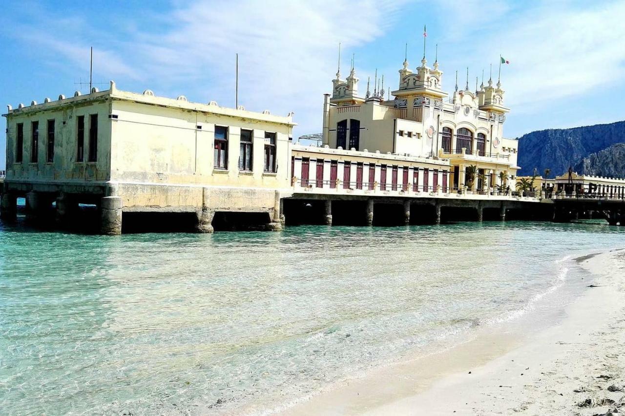 Casa Vacanze Nadi Palermo Eksteriør billede